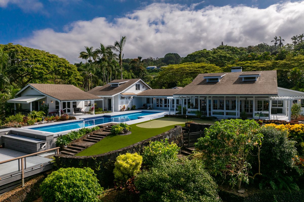 Luxury estate with lap pool and landscaped grounds in Holualoa above Kailua-Kona