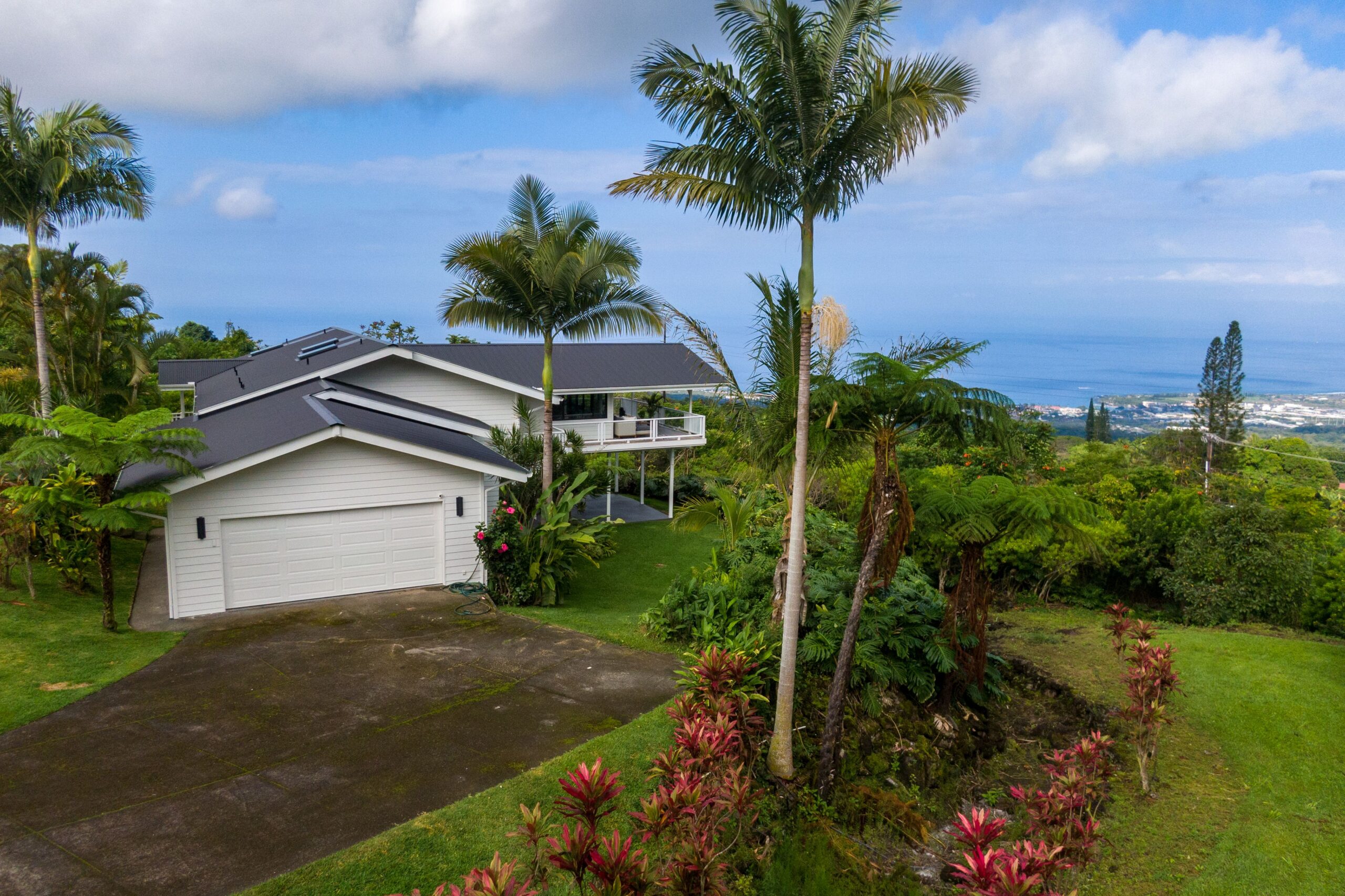 The Enchanting World of 75-1039 Keopu Mill Lane – SOLD