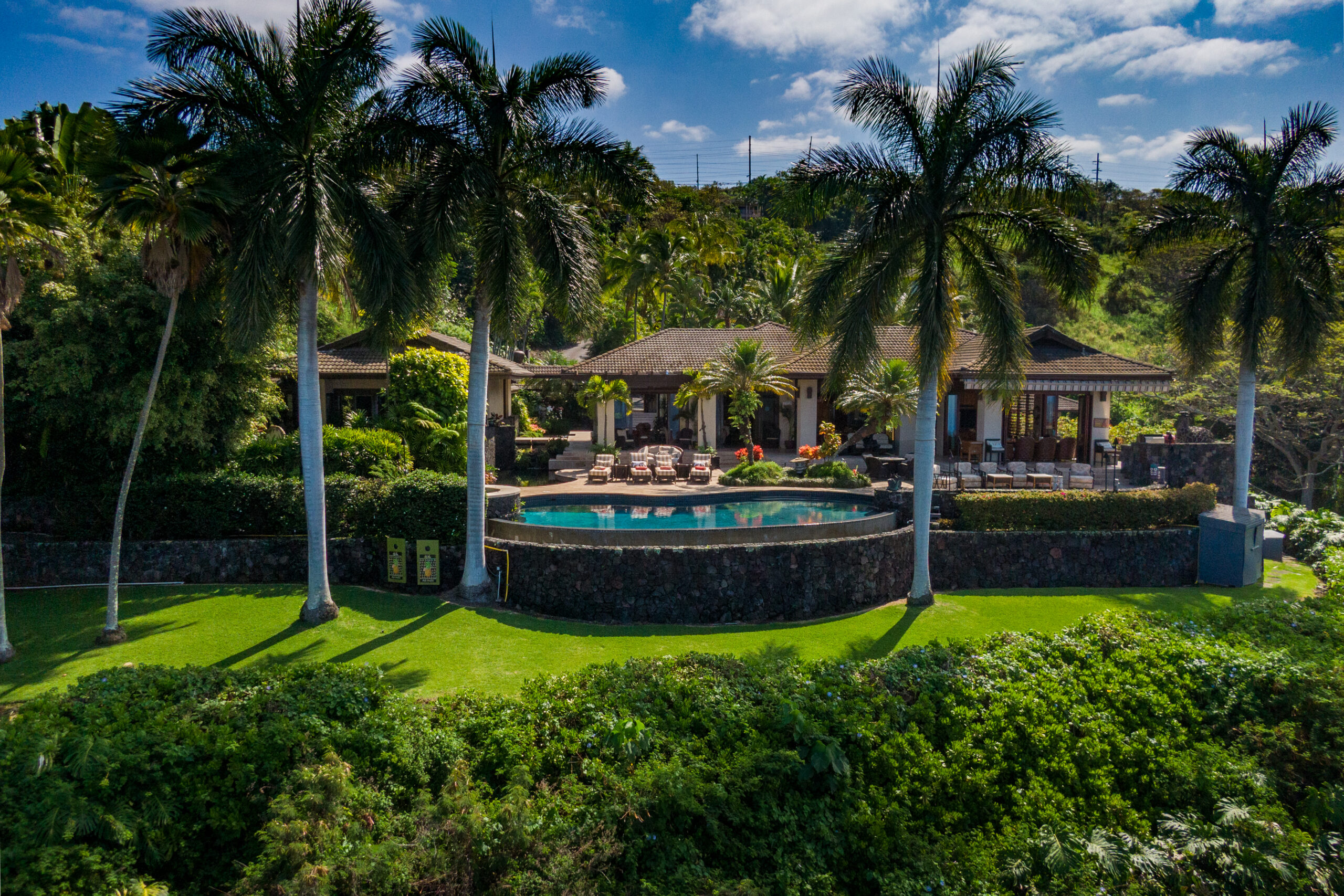 SOLD: Hawai'i Estate Overlooking Keauhou Bay