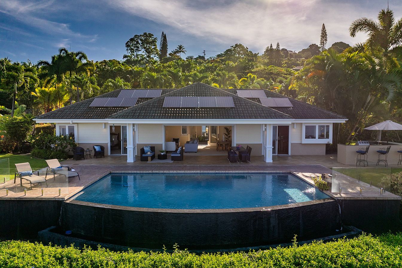 What $2.8M Buys You in Kailua-Kona